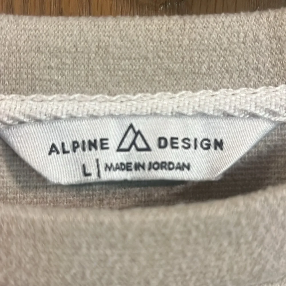 Alpine Design Relaxed‎ Fit Crewneck Tan & Cream Sweater Large